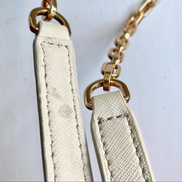 ❌SOLD❌ Tory Burch perforated cross body bag - Picture 7 of 7